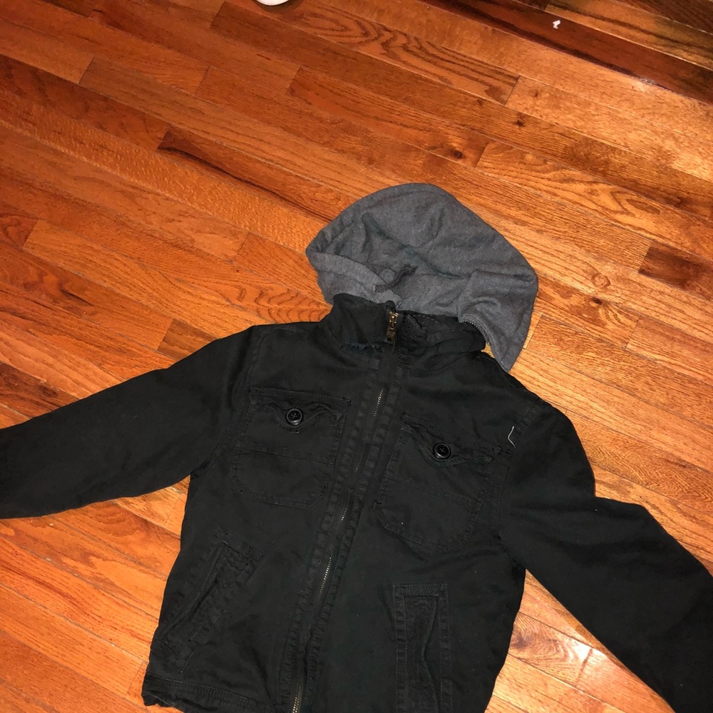 American eagle black jacket perfect for cold  ❤️